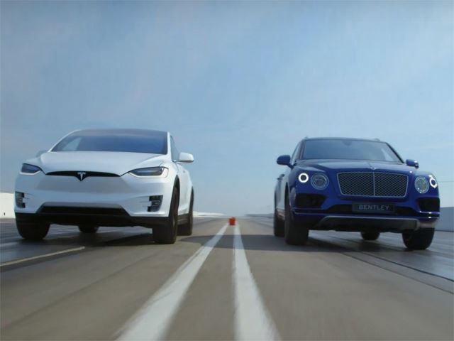 Bentley Bentayga против Tesla Model X Ludicrous - видео